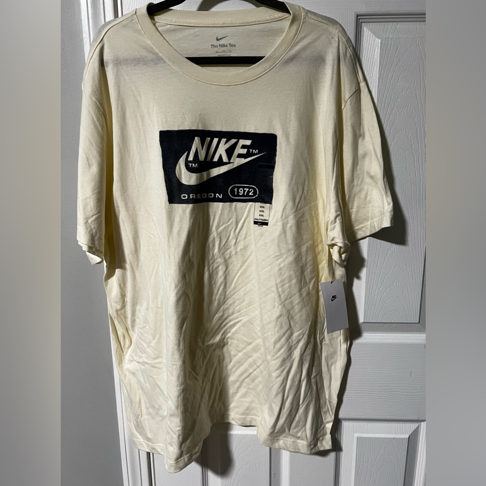 MENS NIKE OREGON NEW WITH TAGS T SHIRT